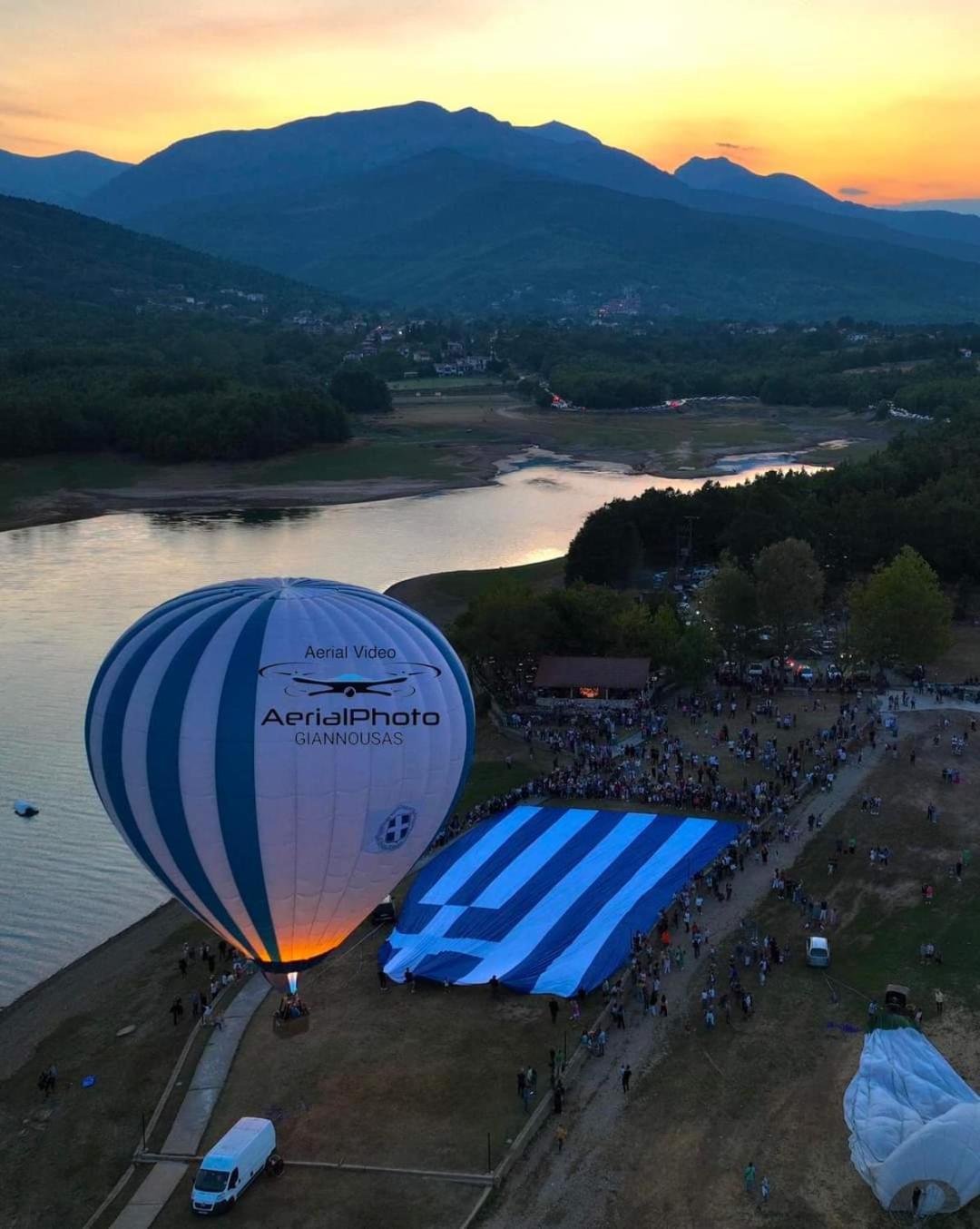 Πανδοχείο Λίμνης Πλαστήρα Kastanéa Exterior foto